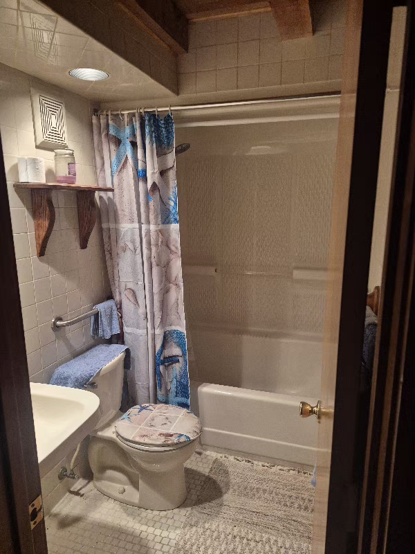 Building Photo - 3550 Holderness Ln