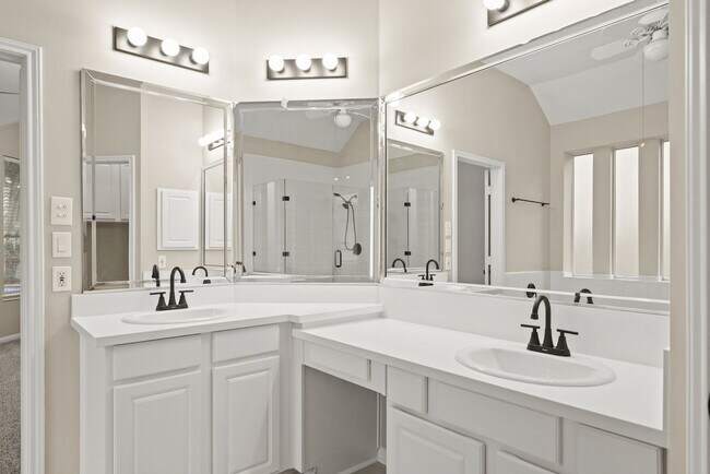 Building Photo - 13527 Catalano Ct