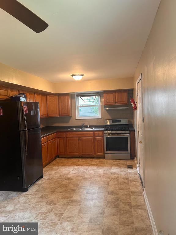 Building Photo - 1021 E Williams Cir