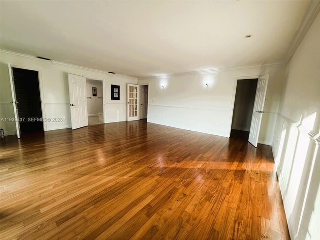 Building Photo - 16005 Kingsmoor Way