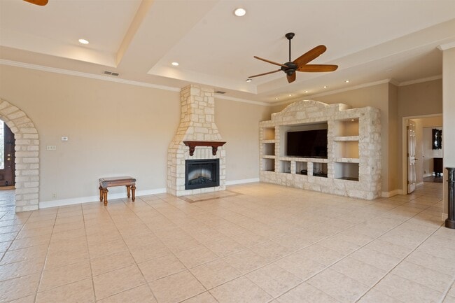 Building Photo - 31 Running Deer Mdws