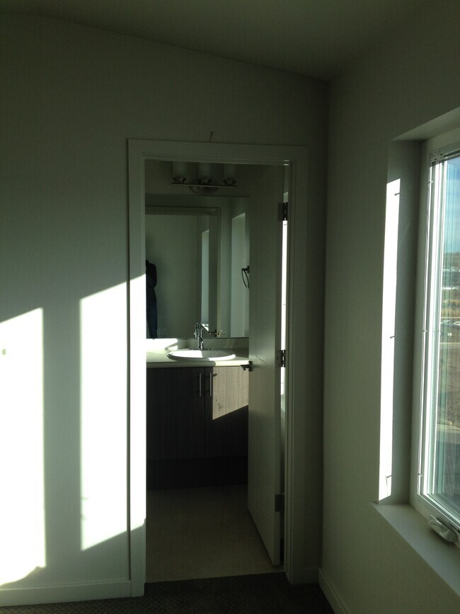 Building Photo - 309 Urban Prairie St