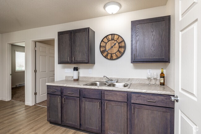 3BR, 2BA - Elizabeth/1,235 SF - Terrace View by Kading