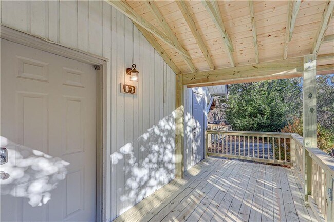 Building Photo - 3 Berkshire Ln