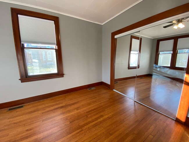 Building Photo - Luxuriously renovated two bedroom home for...