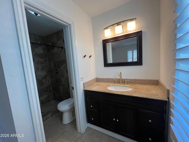 Building Photo - 10038 S 46th Pl