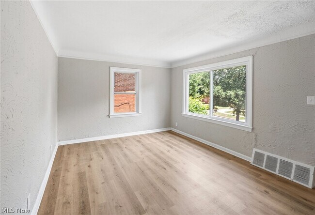 Building Photo - 20803 Kenyon Dr