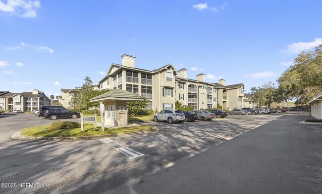 Building Photo - 200 Ironwood Dr