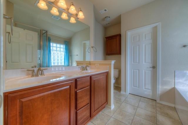 Building Photo - 13621 Oystercatcher Dr