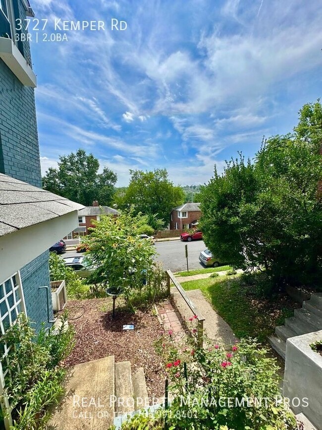 Building Photo - 3727 S Kemper Rd