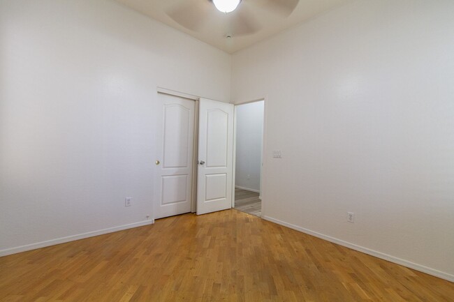 Building Photo - **NOW AVAILABLE** Gilbert 3 bed 2 bath Spa...