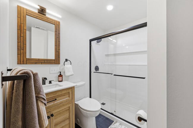 Building Photo - 321 W Columbia St