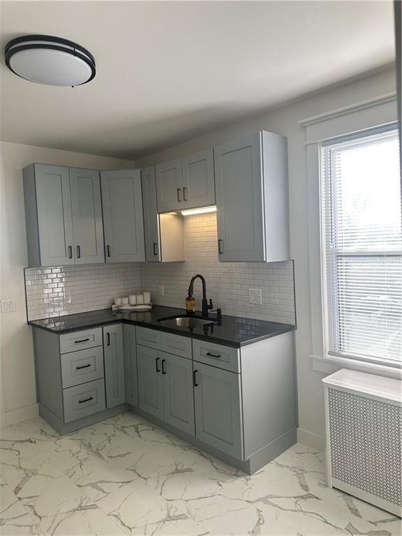 Building Photo - 532 Post Rd