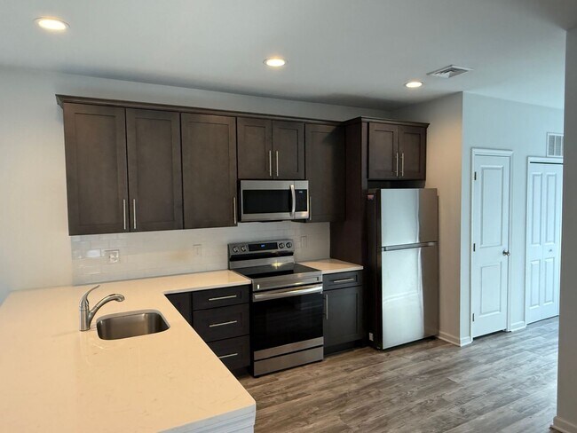 Building Photo - 1332 Genoa Street