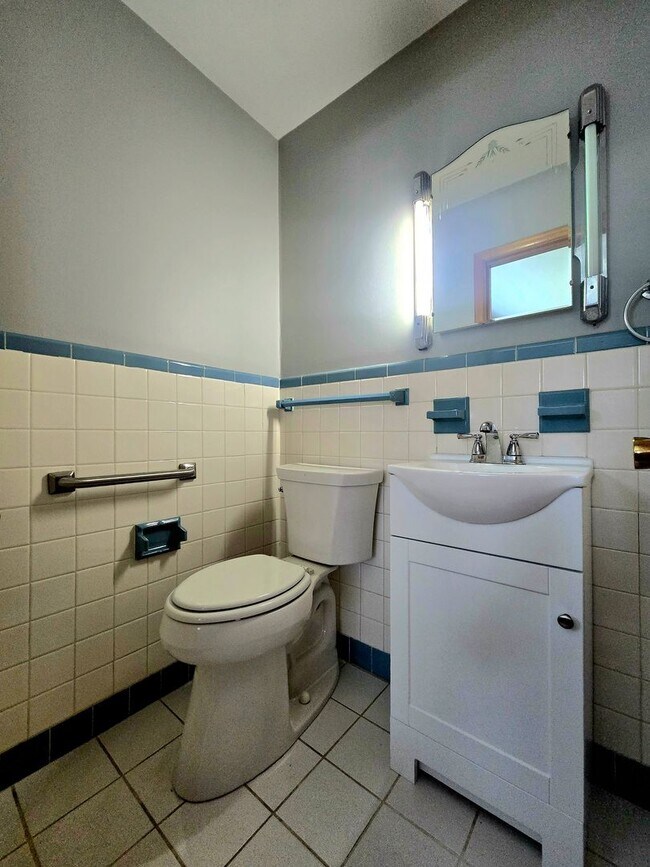 Building Photo - 101 Madora Dr