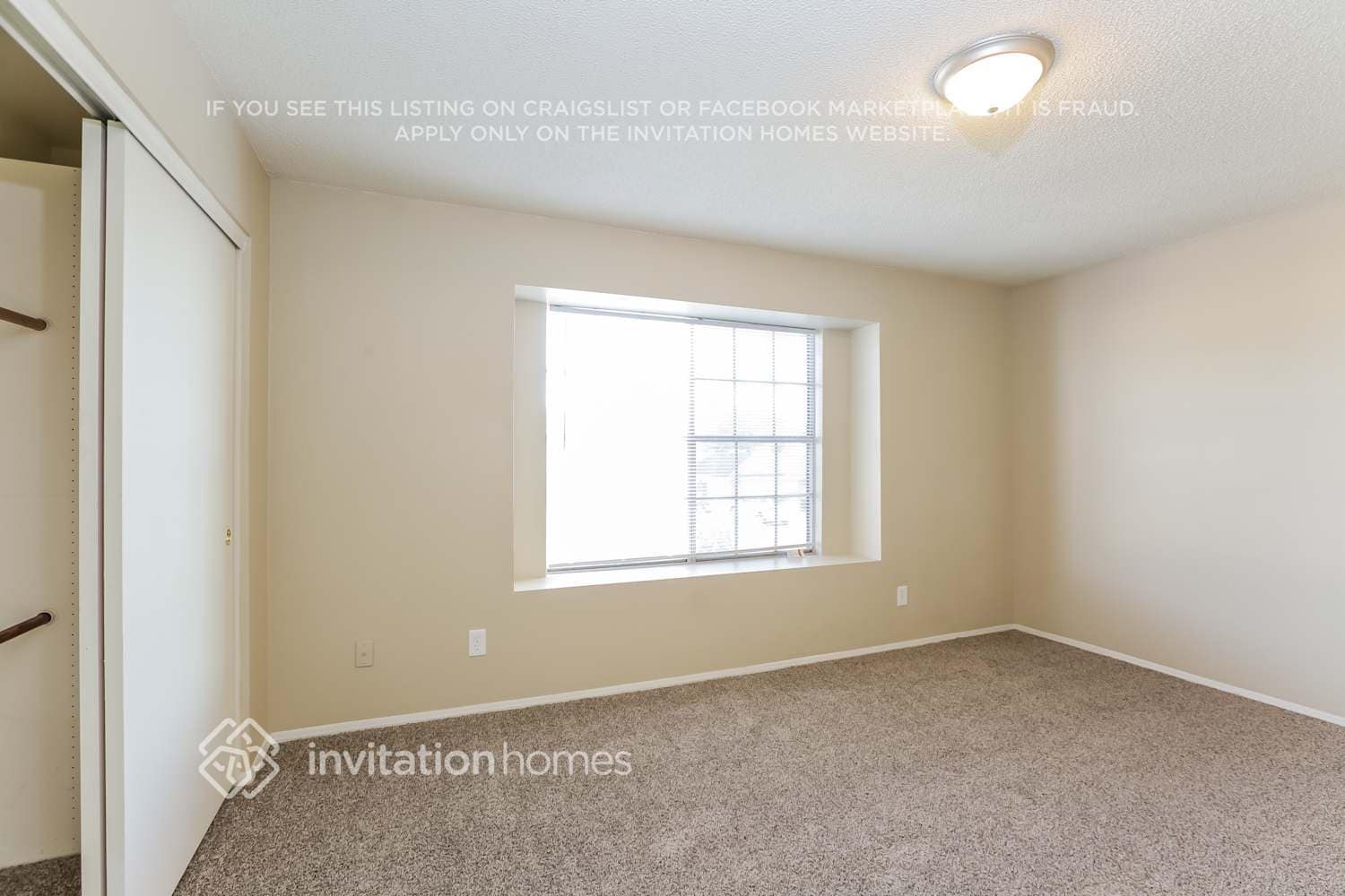 Building Photo - 4461 W Yorkshire Dr