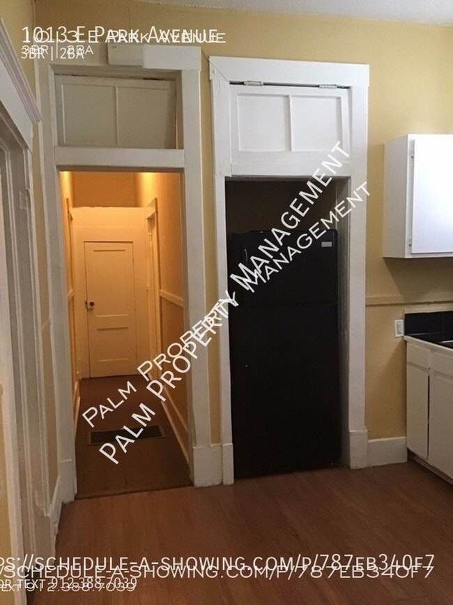 Building Photo - 1013 E Park Ave