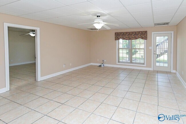 Building Photo - 4409 SE Hampton Ridge Dr