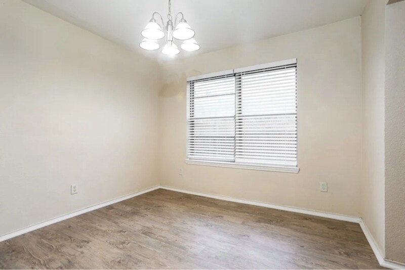 Building Photo - 6406 Big Springs Dr