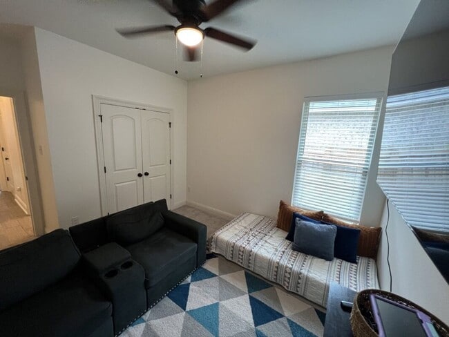 Building Photo - Spacious 5 Bedroom Home in Lake Haven – Zachary, LA