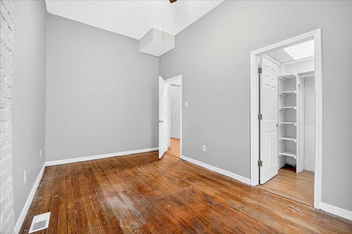 Building Photo - 2352 S 10th St