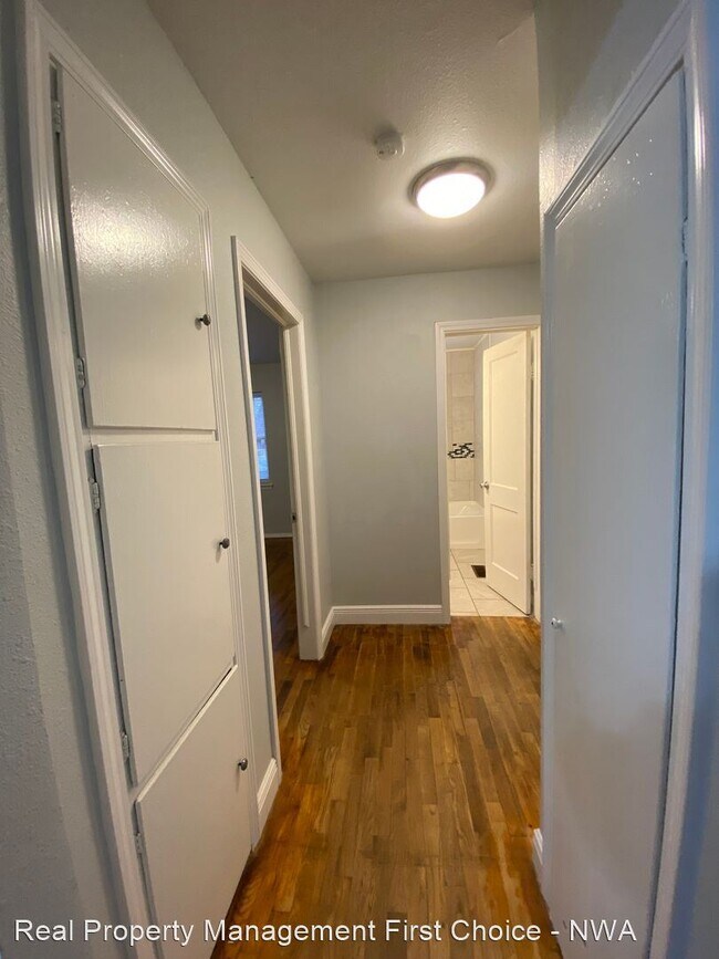 Building Photo - 2 br, 1 bath House - 1707 Westwood Avenue