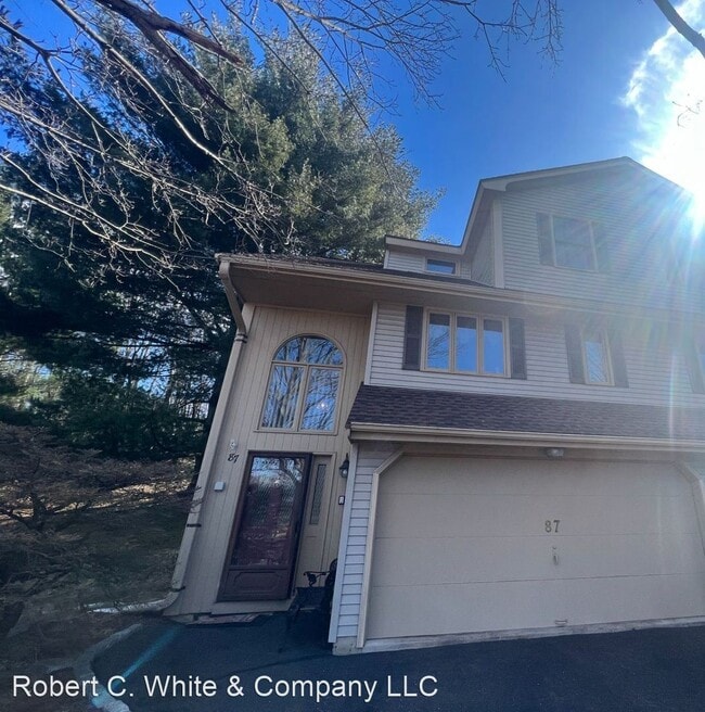 2 br, 2.5 bath House 87 Apple Hill 87 Apple Hl Newington CT 06111