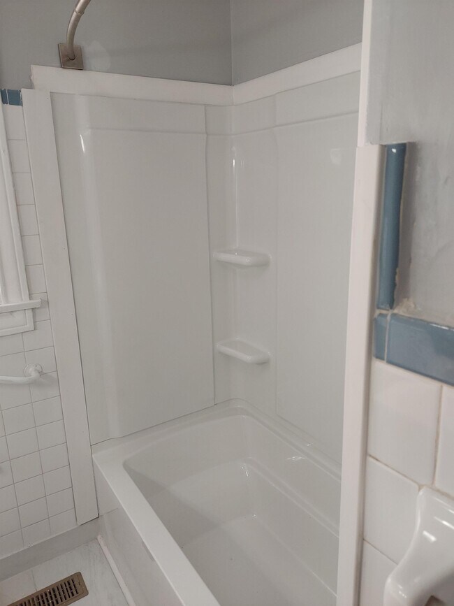 Building Photo - 1432 Platt Springs Rd