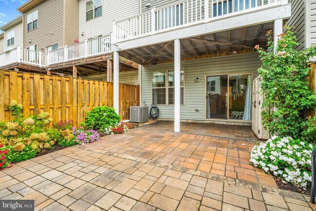 Building Photo - 8479 Randell Rdg Rd