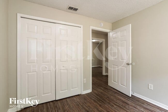 Building Photo - 14831 SE 25th Ave