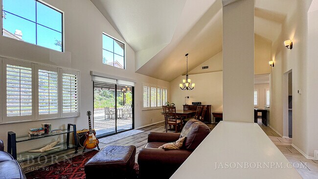 Building Photo - 4007 Santa Tomas Pl