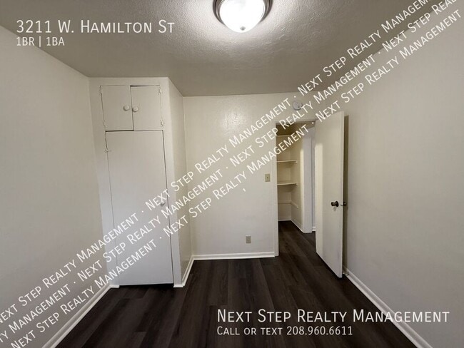 Building Photo - 3211 W Hamilton St