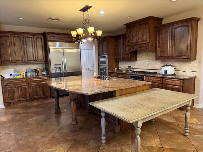 Building Photo - 28264 Rose Ln