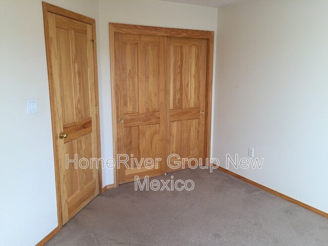 Building Photo - 828 Kipuka Dr NW