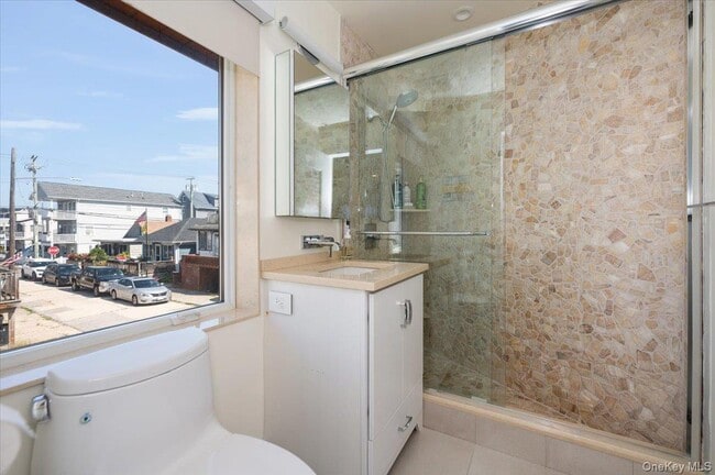 Building Photo - 11 Michigan St