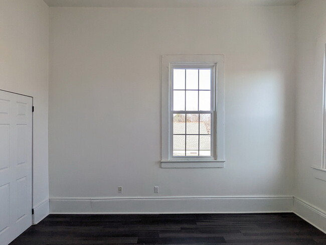 Bedroom 4 - 426 Elmira Ave