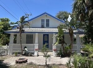 Building Photo - 122 S Peninsula Dr