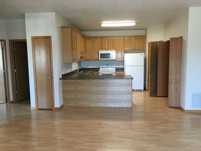 Large kitchen with lots of storage - 131 Aspen Ln