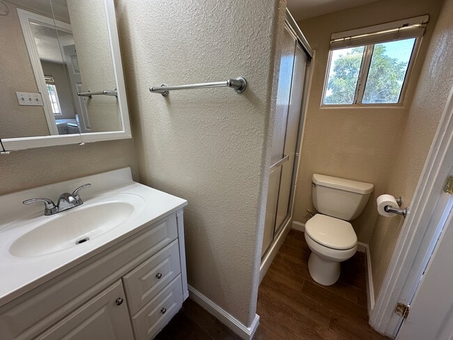 Building Photo - Cherry Valley 1