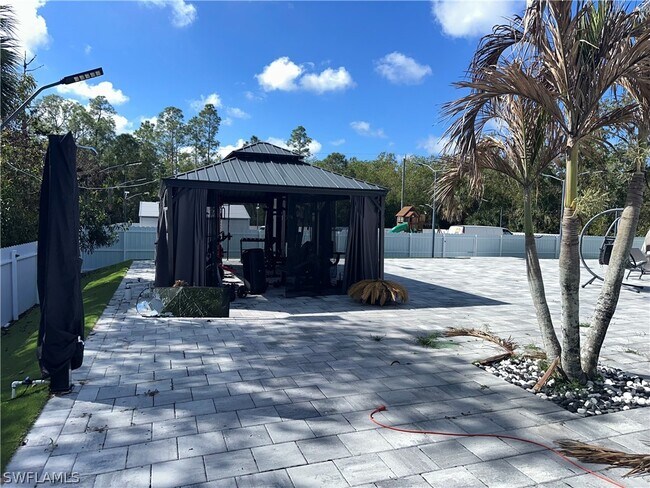 Building Photo - 3417 31st St W