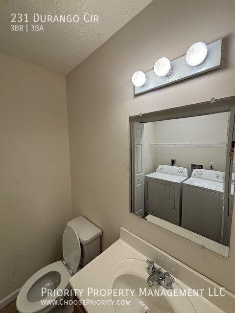 Building Photo - 231 Durango Cir