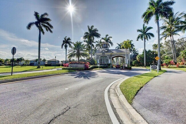 Building Photo - 5018 Starblaze Dr