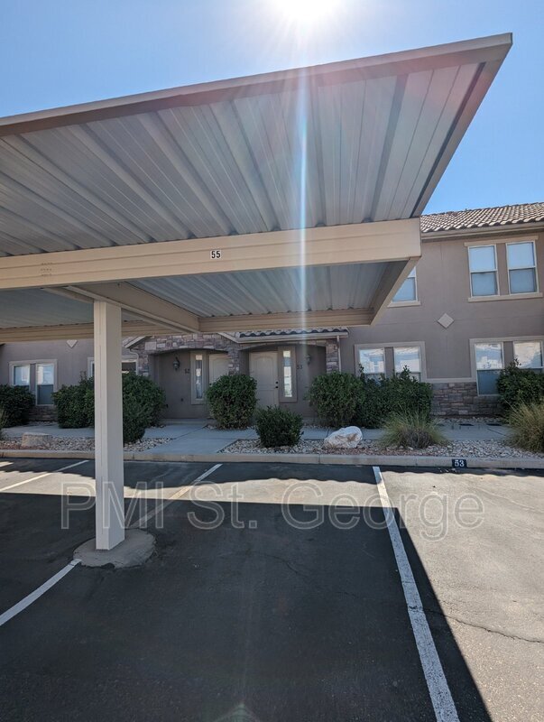 Building Photo - 3419 S River Rd