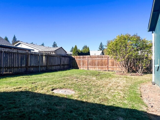 Building Photo - OWN961