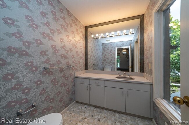Building Photo - 37412 Legends Trail Dr