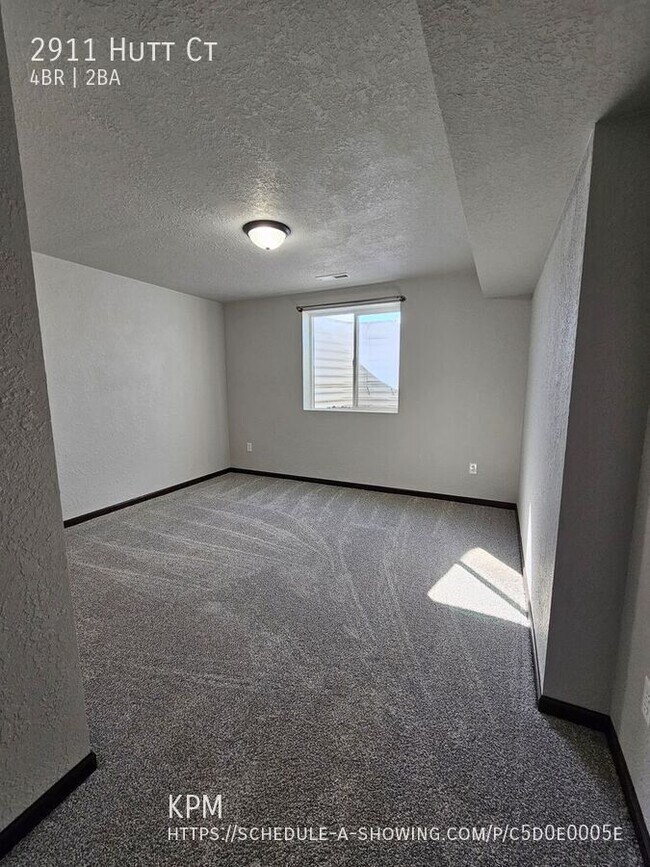 Building Photo - 2911 Hutt Ct