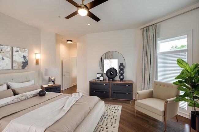 Building Photo - 2905 Parthenon Ave