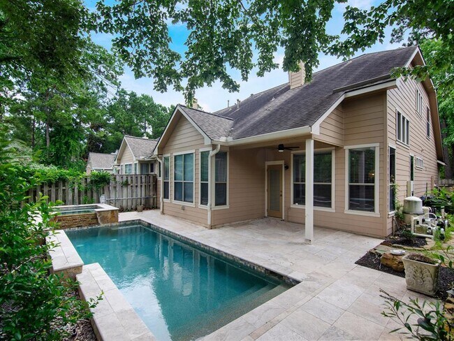 Building Photo - 54 Douvaine Ct