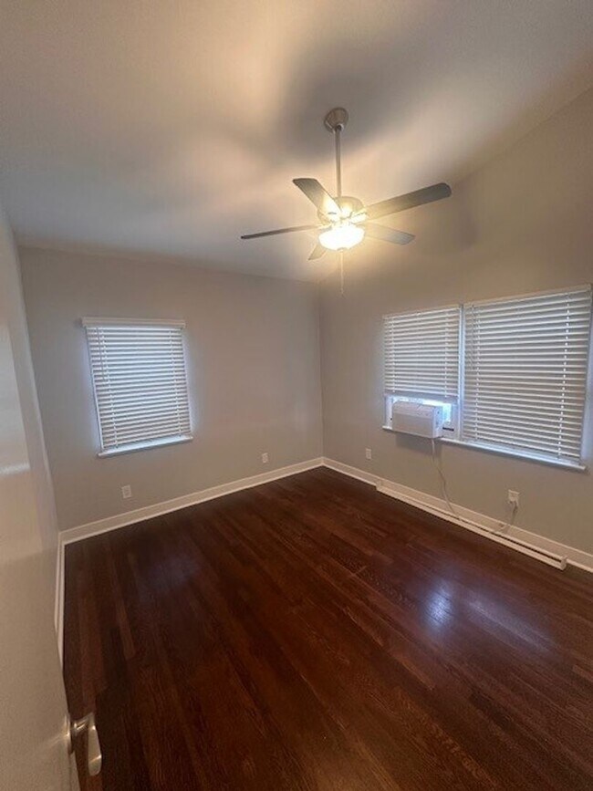 Building Photo - Newly Remodeled 2BR/2BA House in Hillcrest...