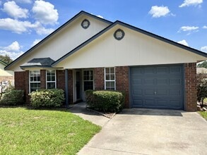 Building Photo - 854 Lyndsi Ln